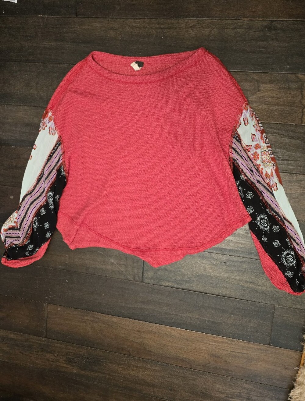 Free People We The Free Blossom Thermal Top Red Mixed Print Sleeve M